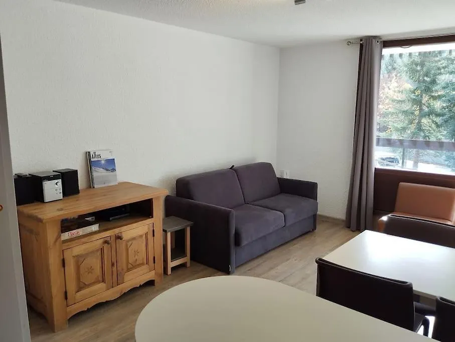 Appartement Idealement Situe Saint-Chaffrey Apartment